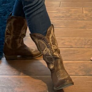 Brown Embroidered Western Women’s Cowboy Boots